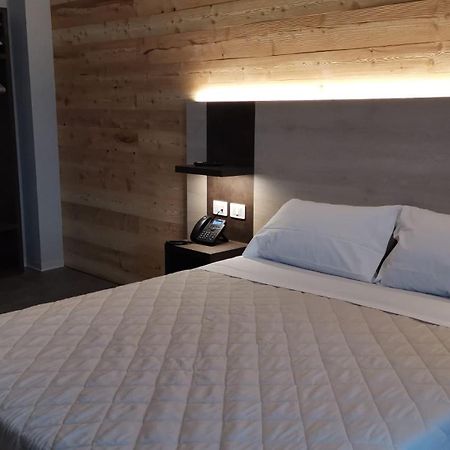 Albergo Rusen Borno Buitenkant foto